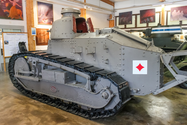Renault FT 17